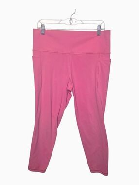 Athleta Salutation Stash Pocket II 7/8 Tight